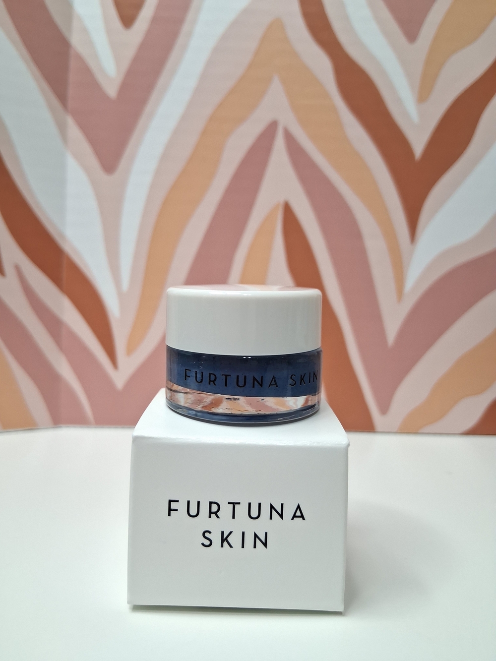 Daily Moisturizer Cream - White & Blue Jar